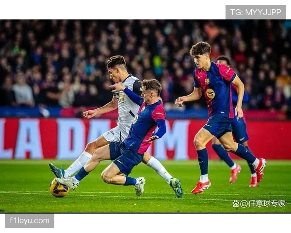 诺坎普再演奇迹:西甲巅峰对决点燃球迷激情,精彩表现引热议 诺坎普再演奇迹:西甲巅峰对决点燃球迷激情,精彩表现引热议