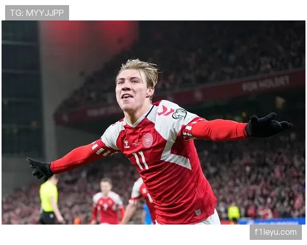 德里赫特在拜仁的表现稳健，引发球迷热议，后防竞争力增强