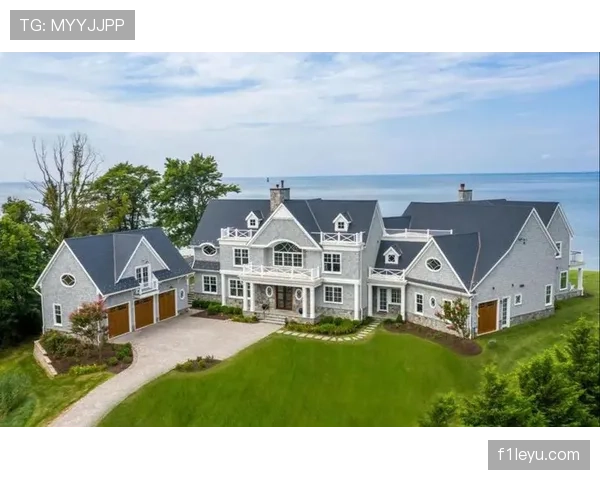 鲍春来退役后住的别墅，比很多一线明星还壕